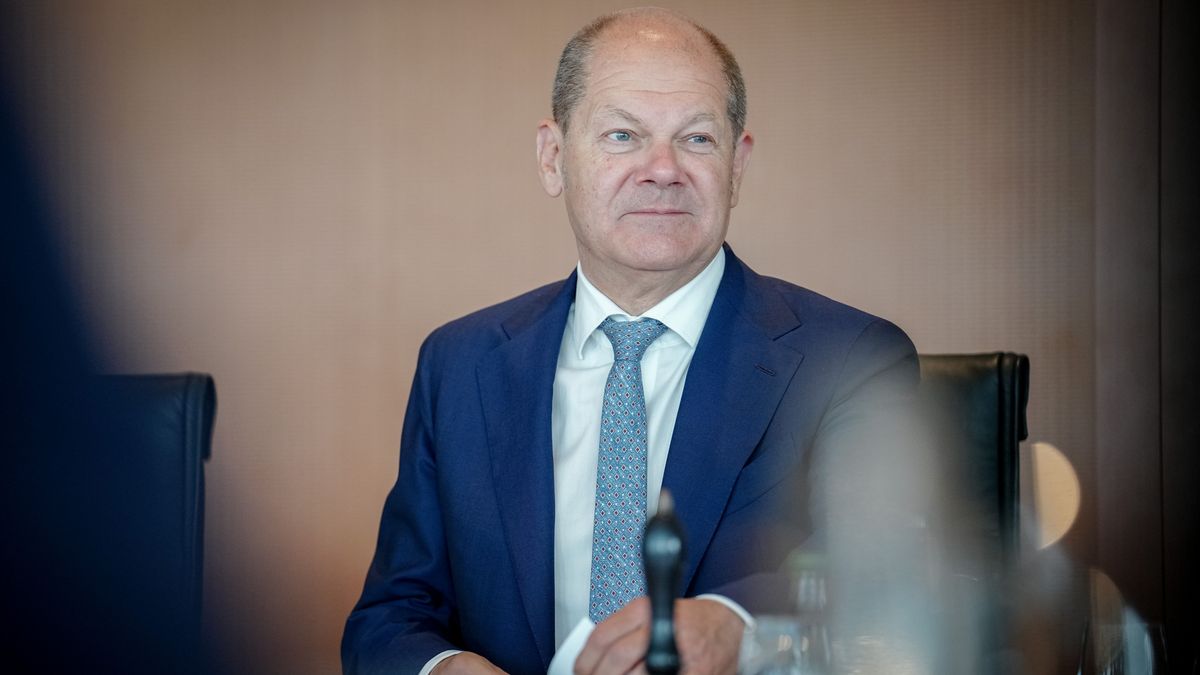 EuropaPress 4476900 25 may 2022 berlin german chancellor olaf scholz chairs cabinet meeting at