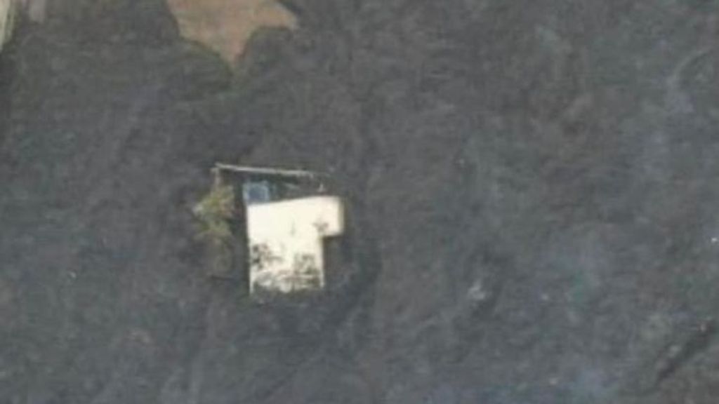 La lava rodea la casa de Gregorio