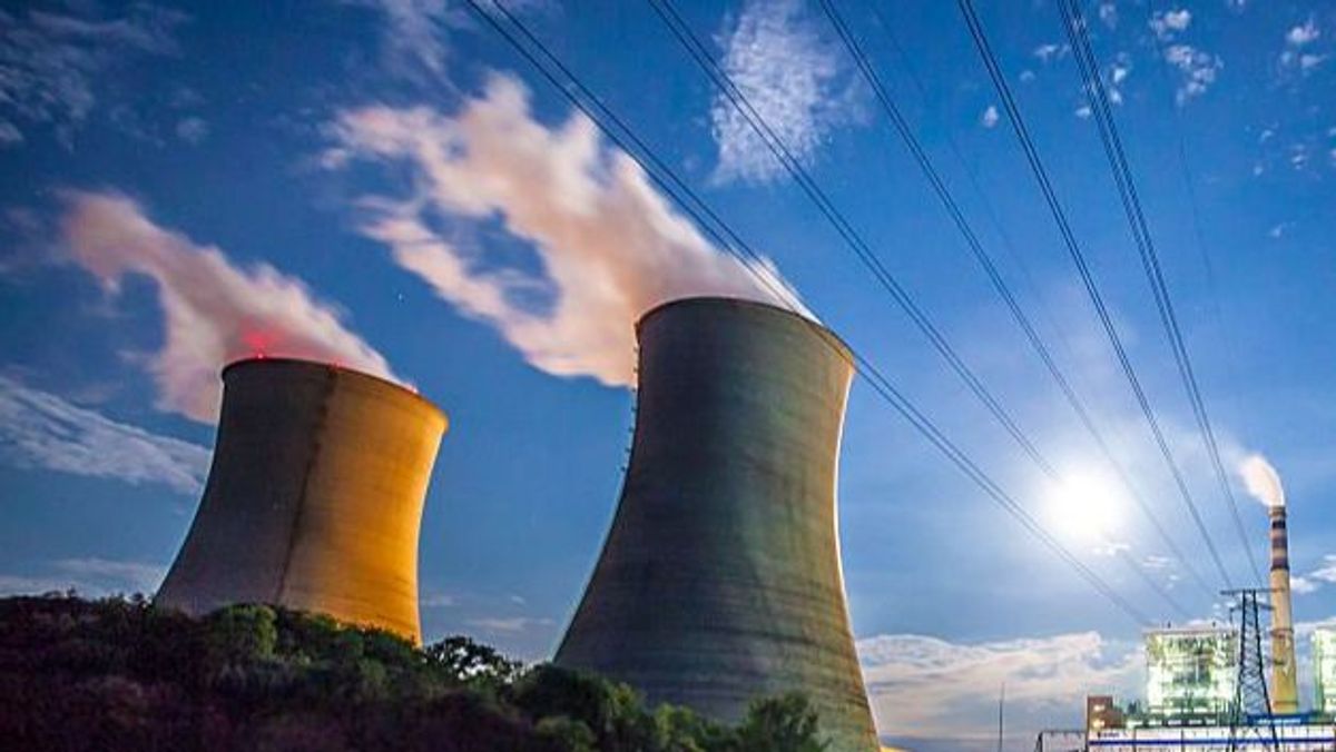 Las eléctricas italianas en el punto de mira por no haber pagado, en su gran mayoría, el impuesto especial por beneficios extra. Las eléctricas italianas en el punto de mira por no haber pagado, en su gran mayoría, el impuesto especial por beneficios extra.