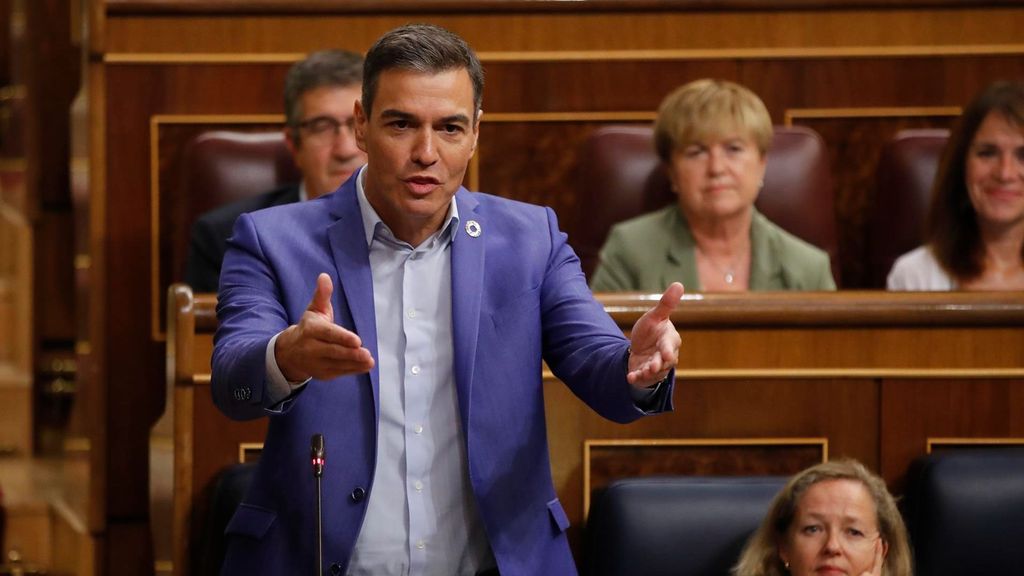 Pedro Sánchez durante la sesión de control