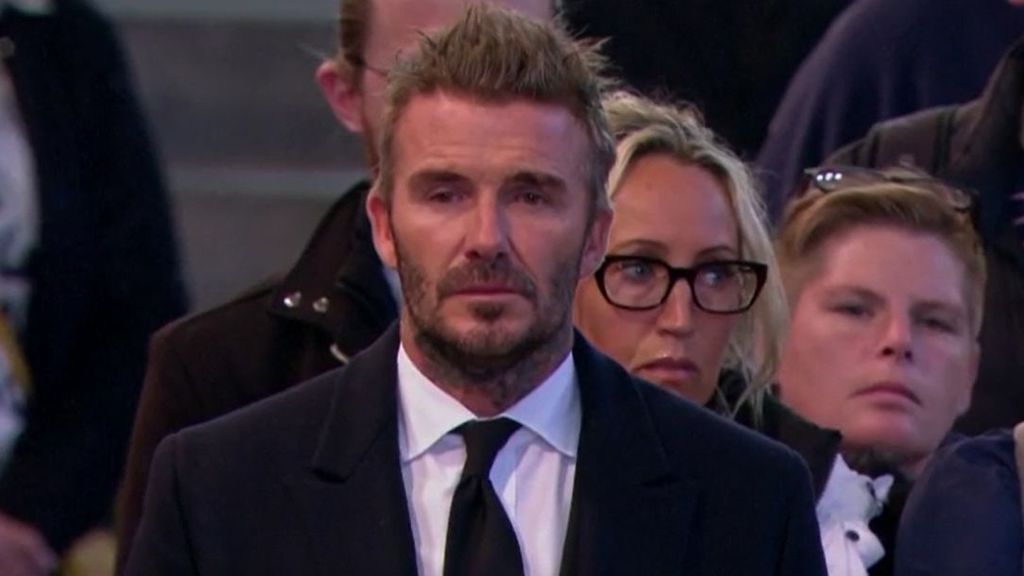 David Beckham, visiblemente emocionado al despedirse de la reina Isabel II en Westminster