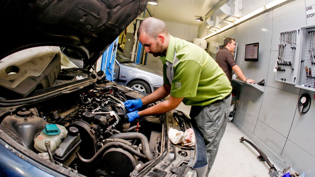 Los salarios son interesantes para los profesionales con experiencia. Los salarios son interesantes para los profesionales con experiencia.