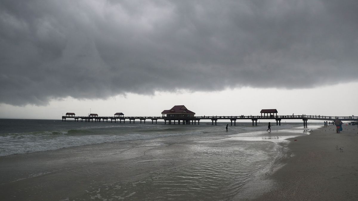 EuropaPress 3884669 15 august 2021 us clearwater clouds from tropical storm fred are seen above EuropaPress 3884669 15 august 2021 us clearwater clouds from tropical storm fred are seen above