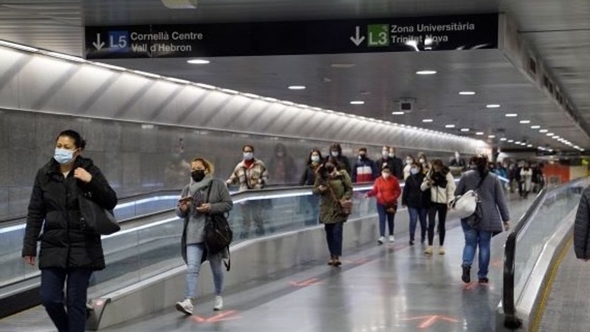 metro barcelona metro barcelona