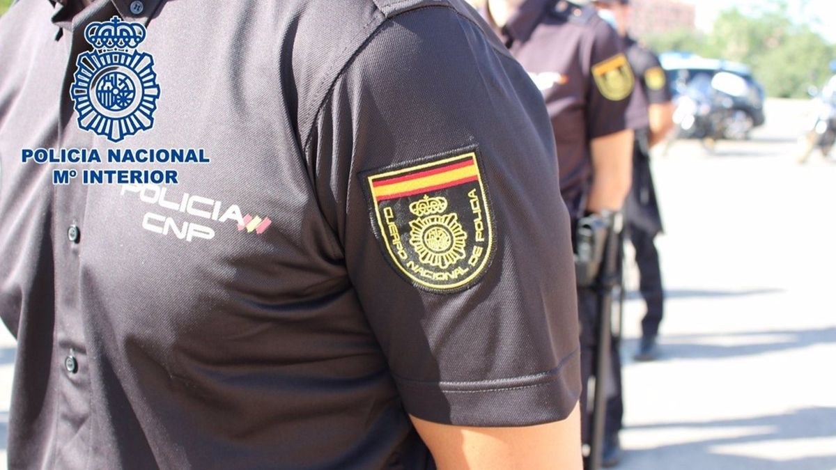 Agente Policía Nacional Agente Policía Nacional