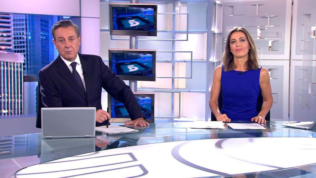 Con José Ribagorda y Ángeles Blanco Informativos Telecinco 2022 Noche 17/09/2022