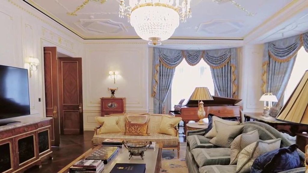 Entramos en la supuesta suite de lujo en la que se alojaría Juan Carlos I en Londres: todos los detalles de su estancia