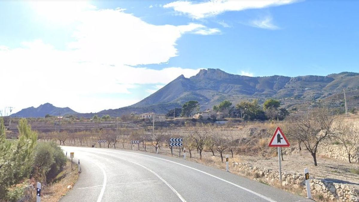 Carretera CV-800 Xixona (Alicante)