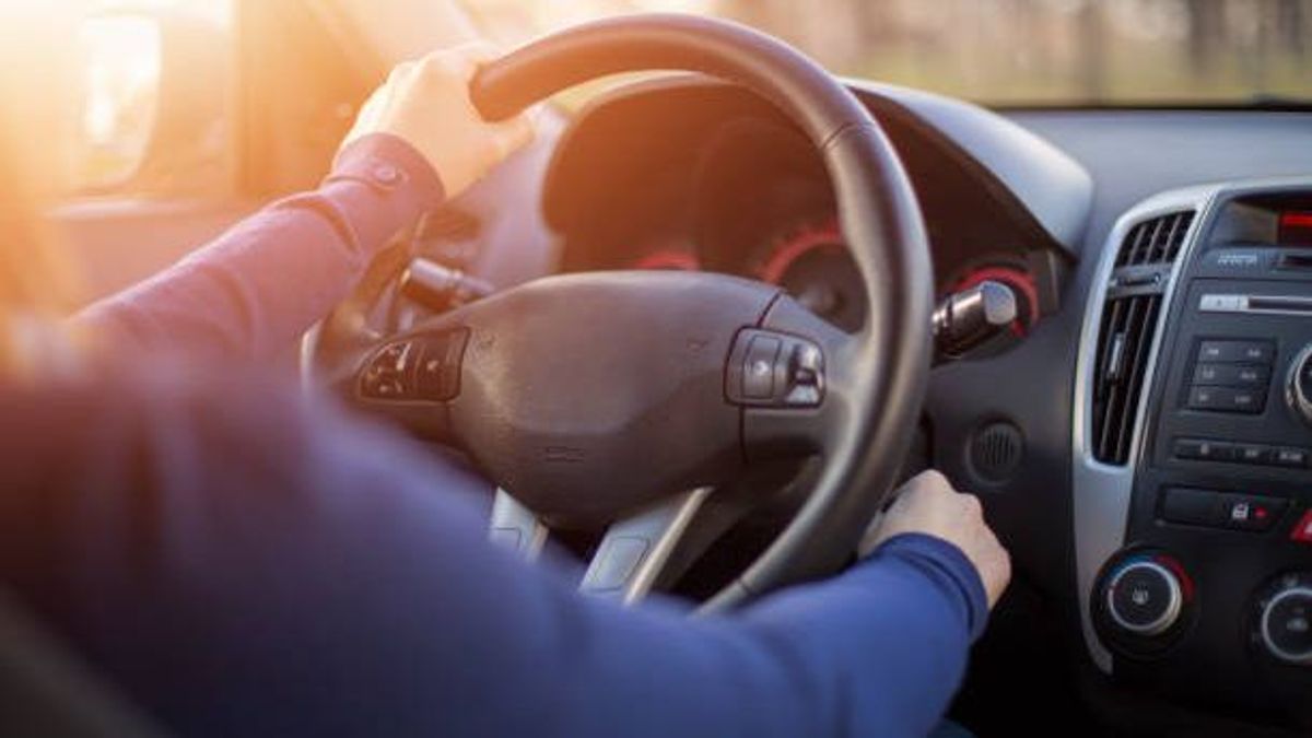 Cómo arrancar un coche Cómo arrancar un coche
