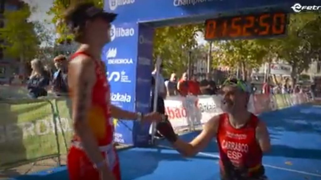 Kini Carrasco cumple dos sueños en Bilbao: gana el Europeo y Natalia acepta su propuesta de matrimonio