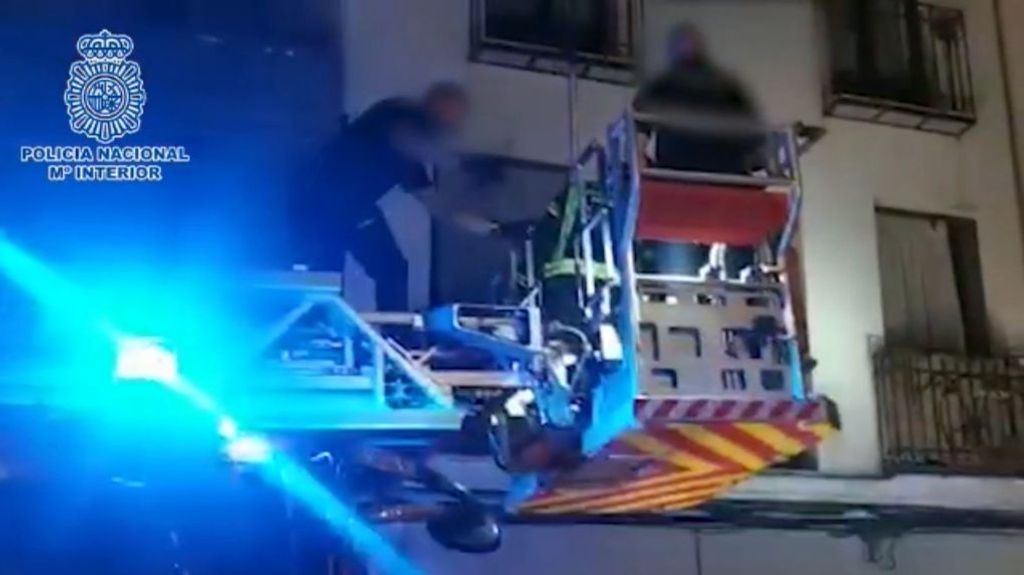Detenido un ladrón que trepó por una tubería a un piso de Madrid