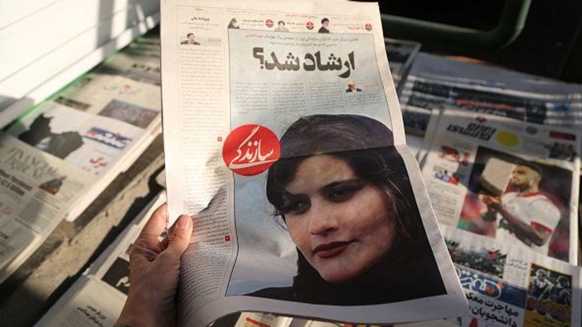 Los periódicos en Irán tras el asesinato de Mahsa Amini Los periódicos en Irán tras el asesinato de Mahsa Amini