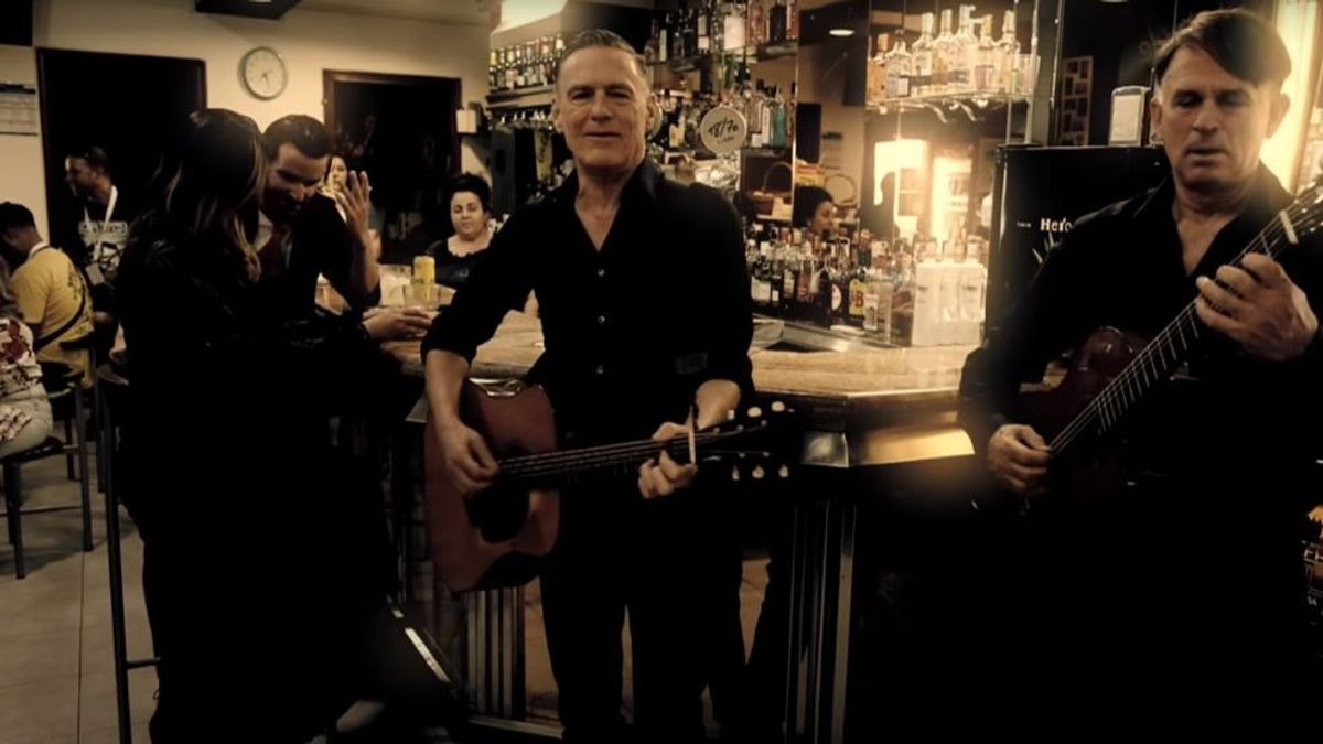 Videoclip de Bryan Adams en la cafetería 'La batalla de Rande', en Vigo (Pontevedra) Videoclip de Bryan Adams en la cafetería 'La batalla de Rande', en Vigo (Pontevedra)