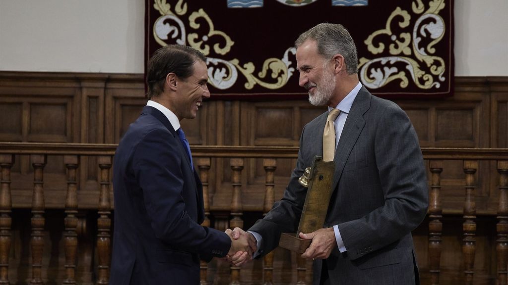 The king thanks Nadal for being "one of the best ambassadors" of Spain at the 5th Camino Real Award ceremony