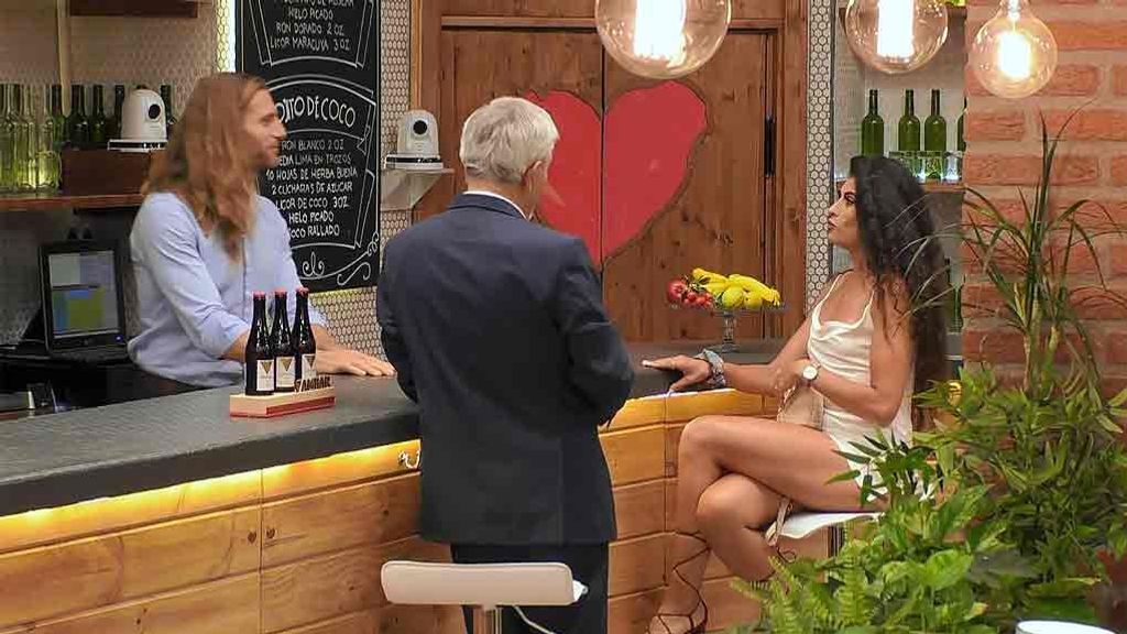 Ainhoa durante su cita por 'First Dates'