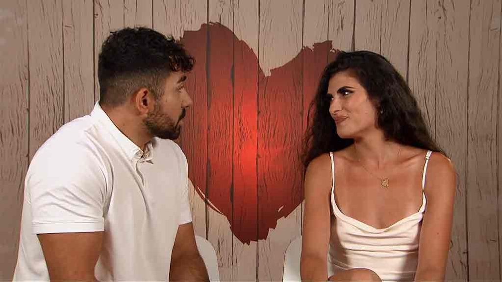 Ainhoa y Mut durante su cita por 'First Dates'