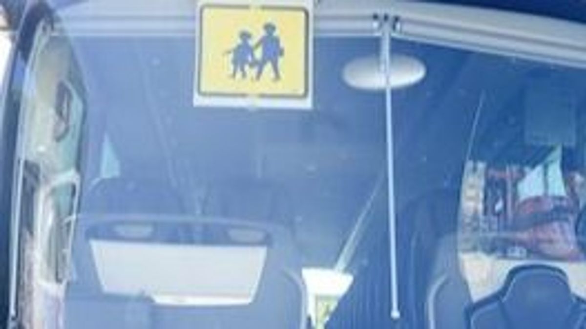 Cartel de transporte escolar Cartel de transporte escolar