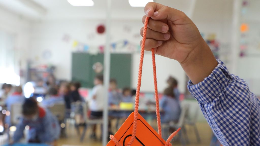 La reacción de los padres de la niña de tres años olvidada siete horas en el autobús escolar