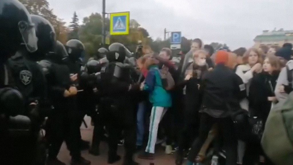 La reacción de los rusos ante el anuncio de Putin: 1.000 detenidos y huida del país