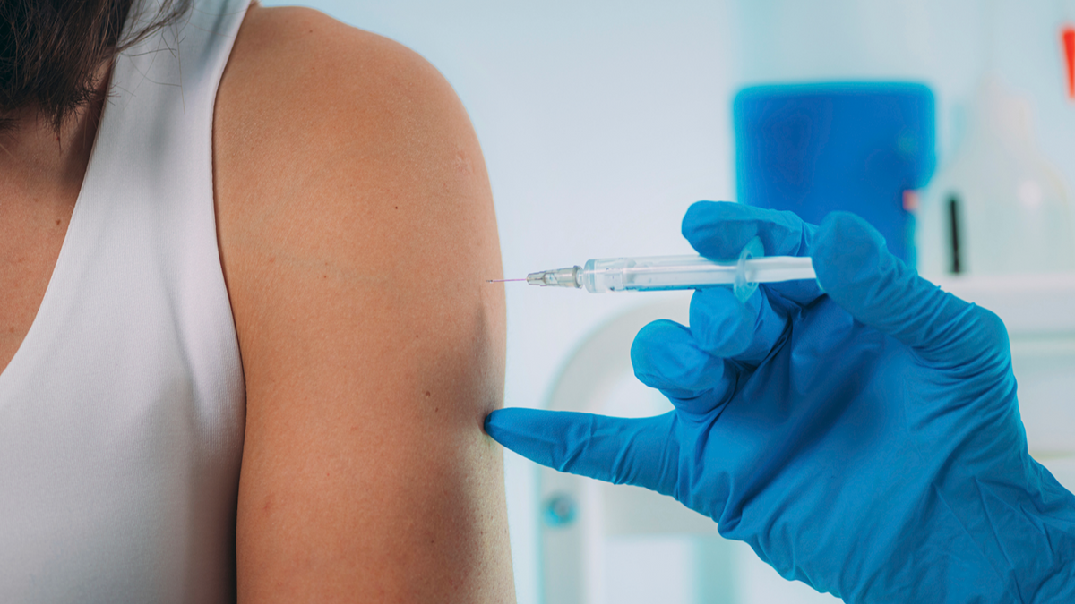¿Es seguro vacunarse el mismo día contra la covid y la gripe? ¿Es seguro vacunarse el mismo día contra la covid y la gripe?