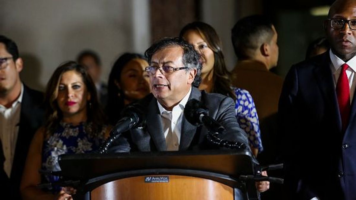 Gustavo Petro en un discurso en Queens, Nueva York Gustavo Petro en un discurso en Queens, Nueva York