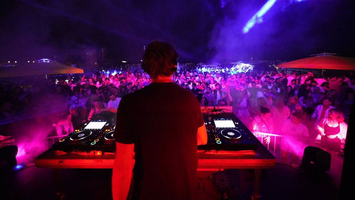 Hot nights at BEON1X Music Festival Hot nights at BEON1X Music Festival