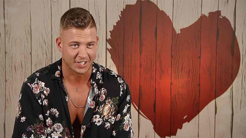 Saxa, el soltero empotrador de ‘First Dates’ que las vuelve locas: “Le gusto a ella y a toda España”