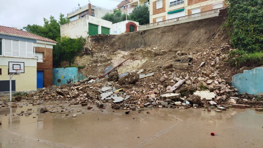 Escuela El Miracle afectada por las lluvias