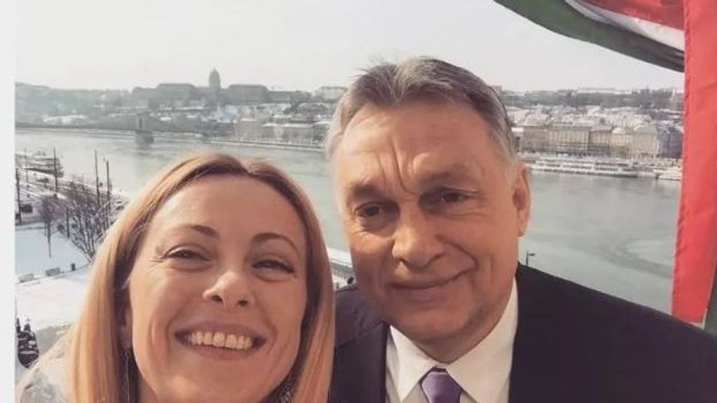 Giorgia Meloni con el populista Viktor Orbán, primer ministro de Hungría