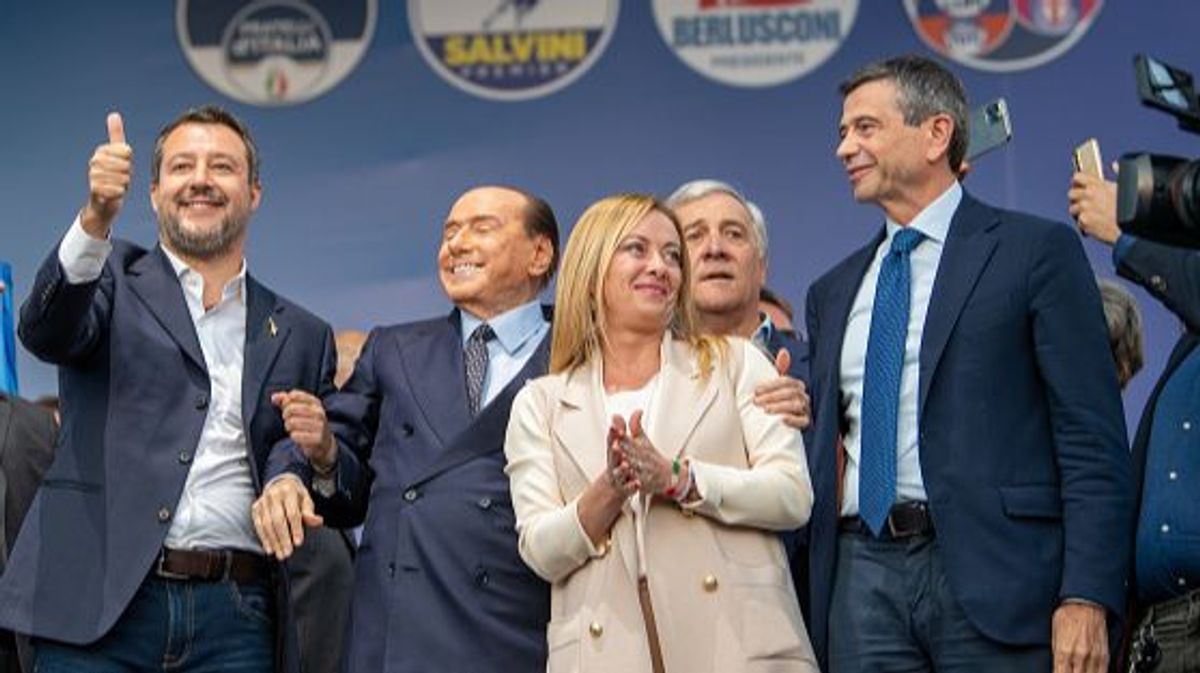 Meloni, Salvini y Berlusconi tras ganar las elecciones en Italia
