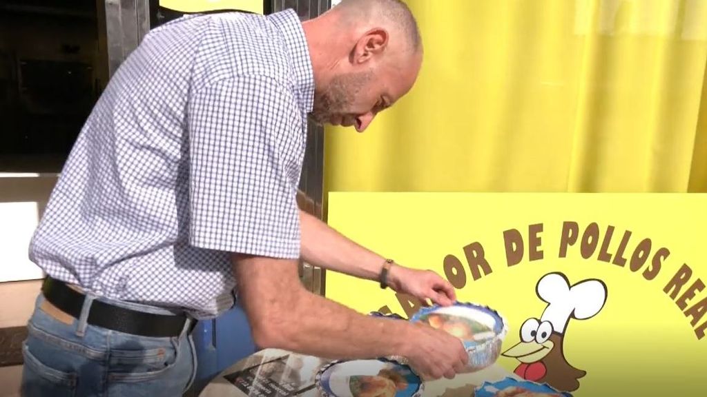 España solidaria: del asador de Almería que regala pollos a los pescadores de Barcelona que ayudan a los más necesitados