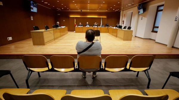 Una Acusada De Intentar Matar A Su Madre En Galicia Lo Niega Todo