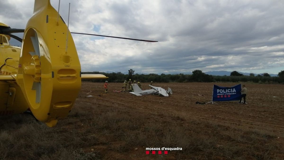 Los Mossos investigan el accidente de un ultraligero en las inmediaciones del aeródromo de Viladamat (Girona)