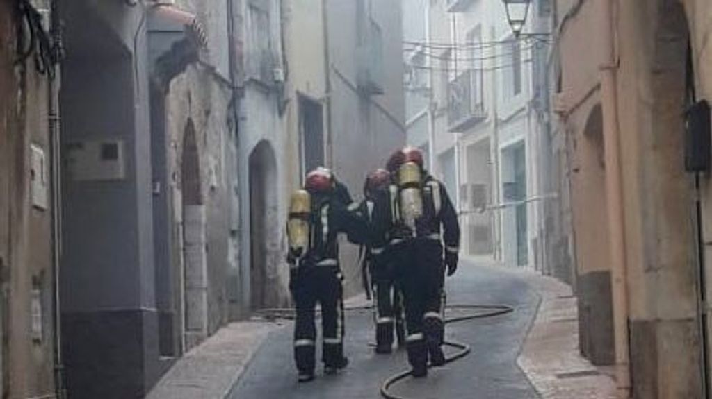 Bomberos acuden a un incendio