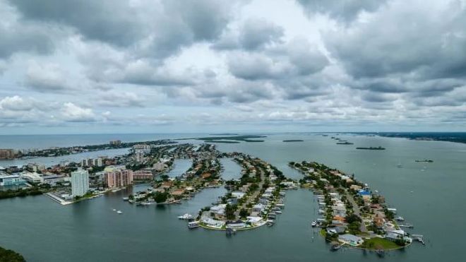 El huracán Ian asusta a Florida: se prevé un "aumento histórico y potencialmente mortal”