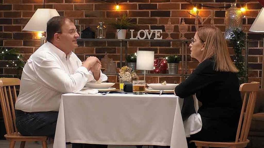 José Antonio y Mamen durante su cita en 'First Dates'