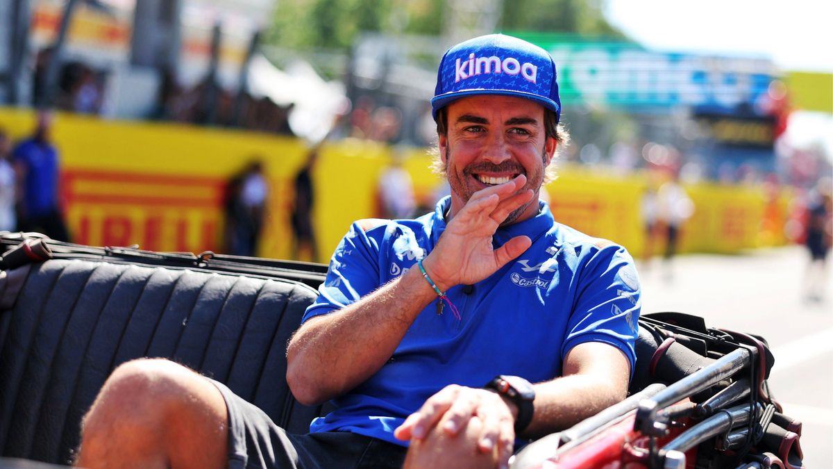 Fernando Alonso estrenará casco en Singapur: el nuevo diseño tiene una iniciativa solidaria