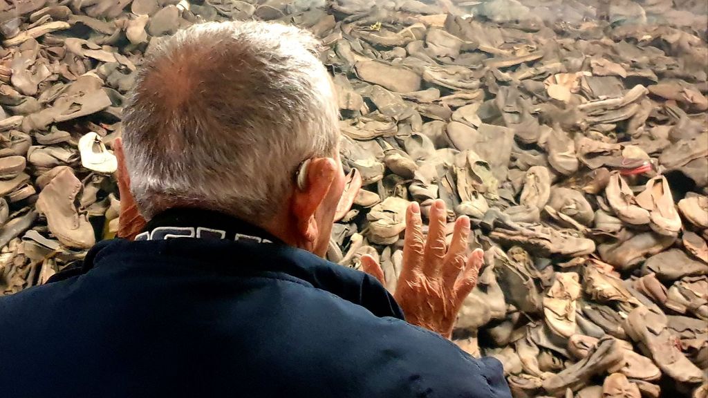 Losa zapatos que pertenecieron a niños asesinados en el campo nazi de Auschwitz durante la segunda guerra mundial van a ser conservados en el museo