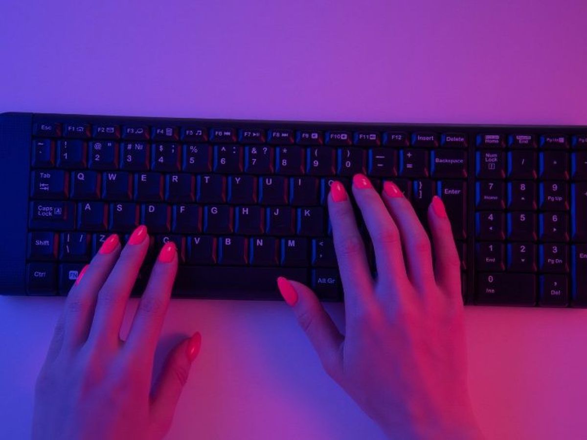 Keys-To-Go de Logitech es el teclado inalámbrico fino y ligero con el que  puedes
