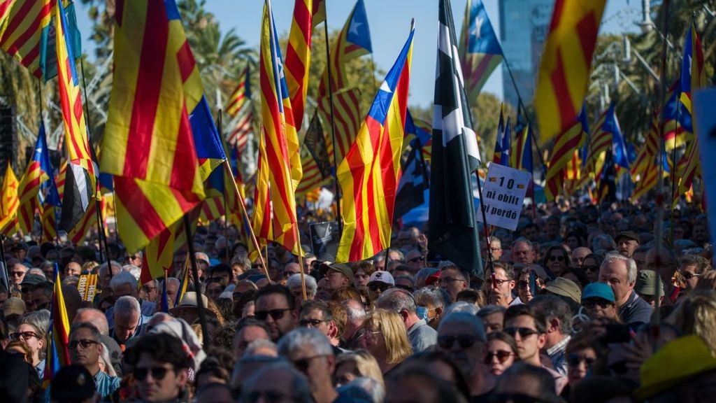 11.000 asistentes acuden a la manifestación en el quinto aniversario del 1-O en Barcelona, según Guardia Urbana