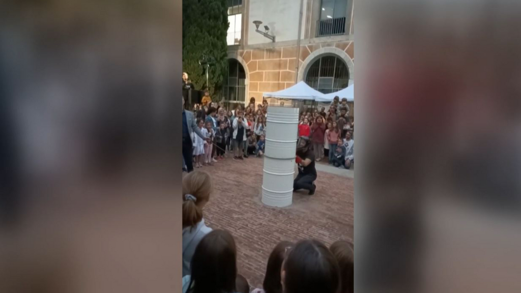 Diez niños, entre los 18 heridos por una explosión en el acto de divulgación científica de Girona