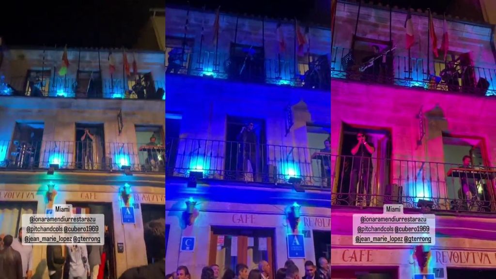La banda tocó utilizando los balcones de un hostal de Salamanca como escenario
