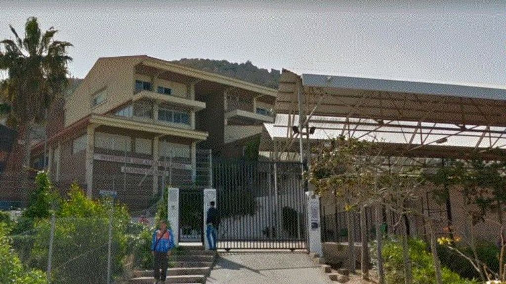 Detenido un menor de 14 años tras acuchillar a otro con una navaja en un colegio de Águilas, Murcia