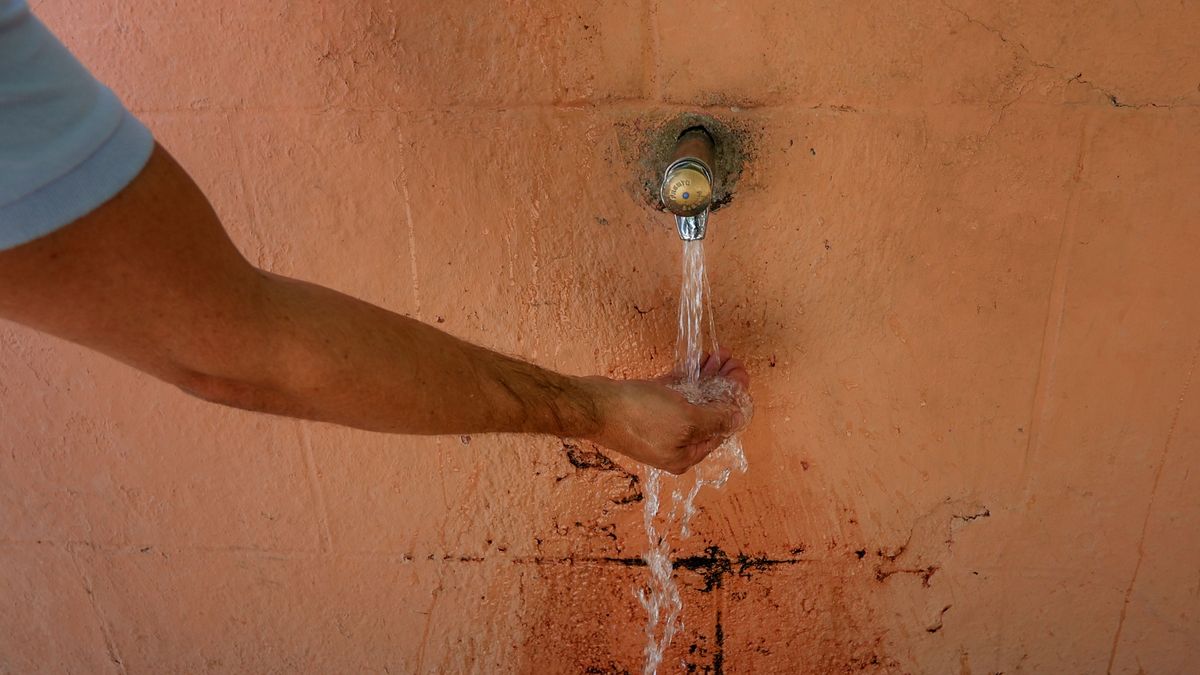 Sevilla declara la alerta por sequía: ¿Cuáles son las nuevas restricciones de uso del agua?