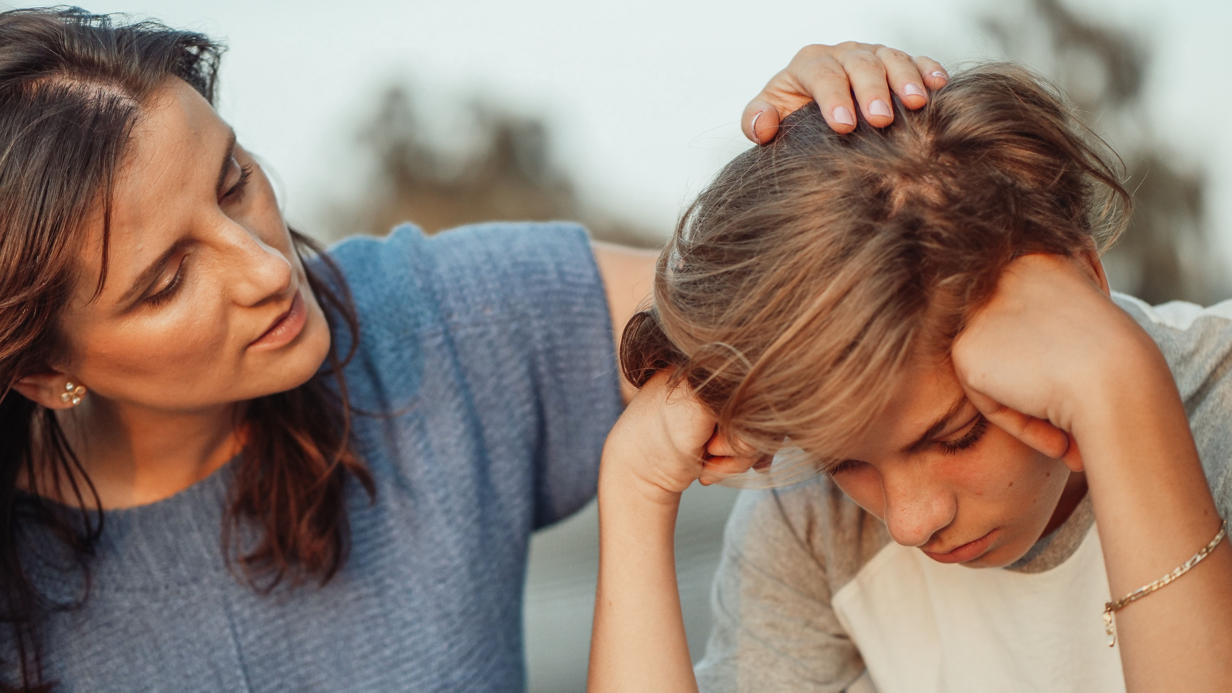 Mi novio se lleva mal con mi hijo adolescente foto