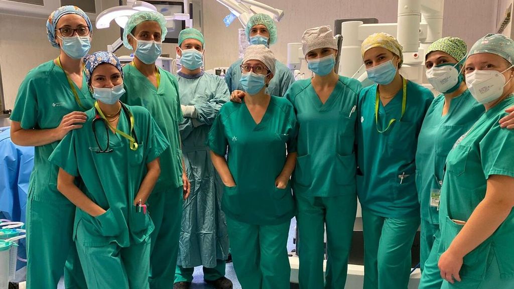 Un hospital de Badalona realiza las dos primeras mastectomías robóticas en España