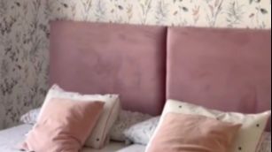 Irene Rosales abre las puertas de la habitación de sus hijas