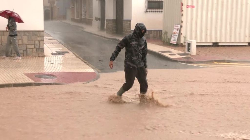 Las lluvias de la DANA se ceban en las provincias del Mediterráneo, en alerta naranja