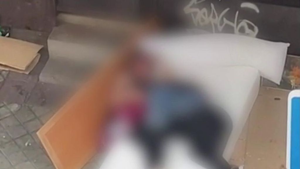 Peleas, sexo y drogas, así es el día a día en el barrio de Opañel: "No quieren marcharse"