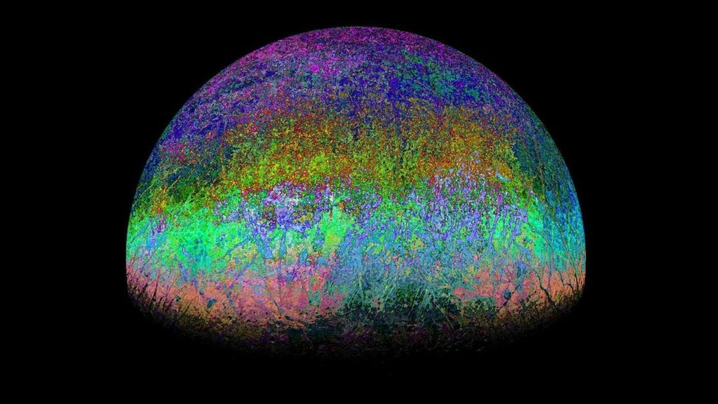 Esta vista muy estilizada de la luna helada de Júpiter, Europa, se creó reprocesando una imagen capturada por JunoCam
